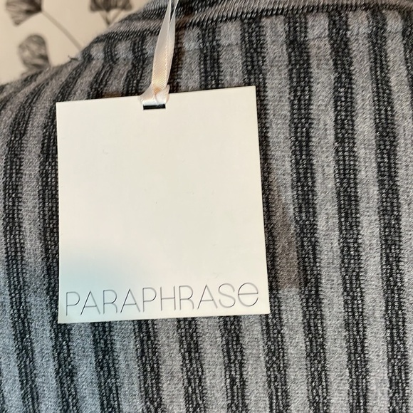 🤩3 for $30 Bundle Deal🤩
NWT Paraphrase bodycon dress - Picture 6 of 8